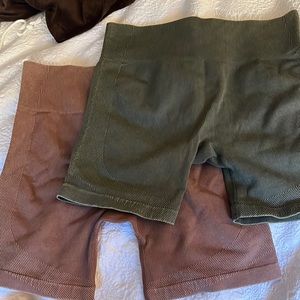 Joy Lab Biker Shorts Brown and Green